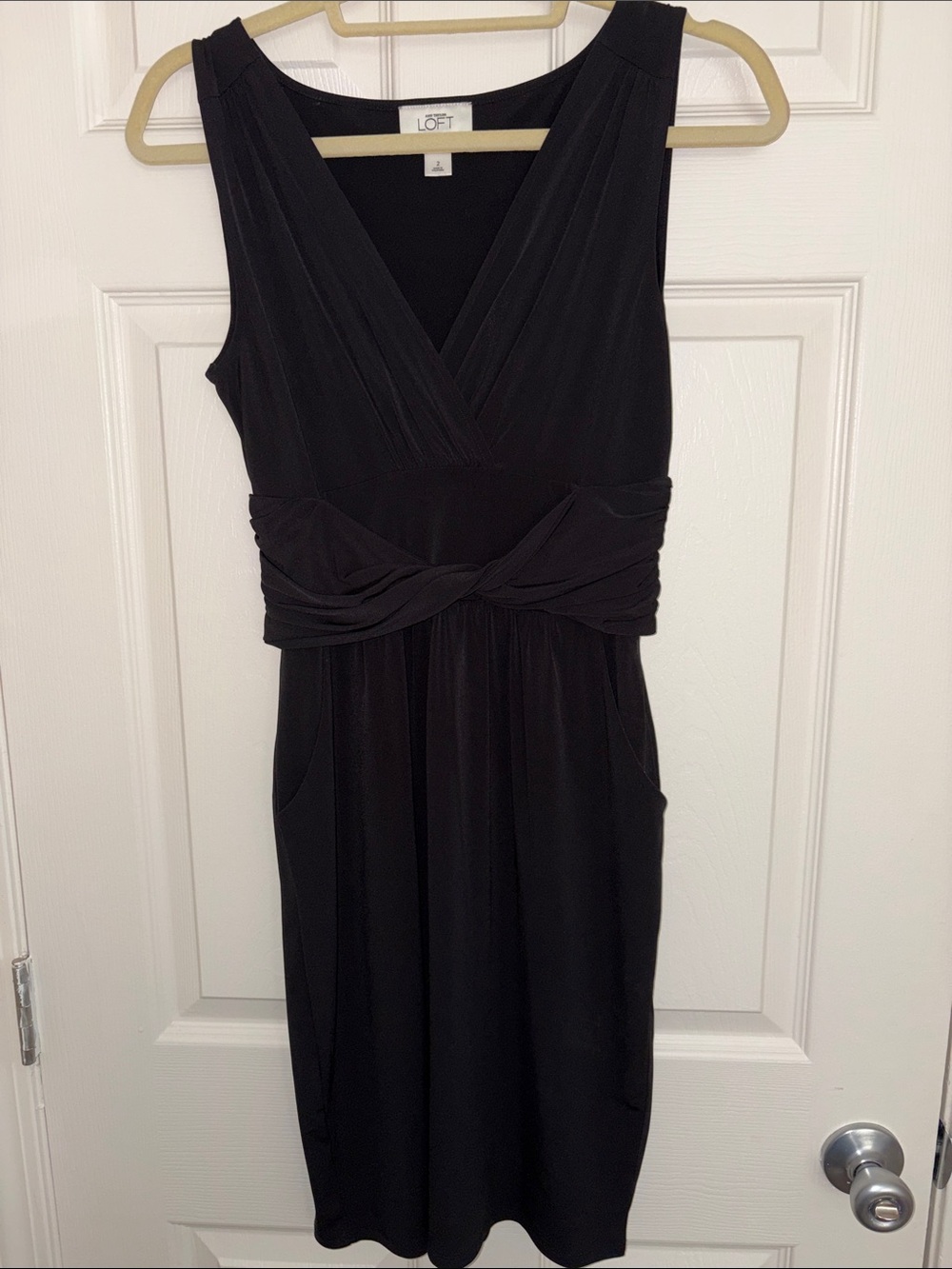 LOFT Black Sleeveless V-Neck Twist-Waist Midi Perfect LBD Little Black Dress